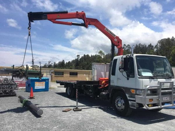 Vehicle loading crane